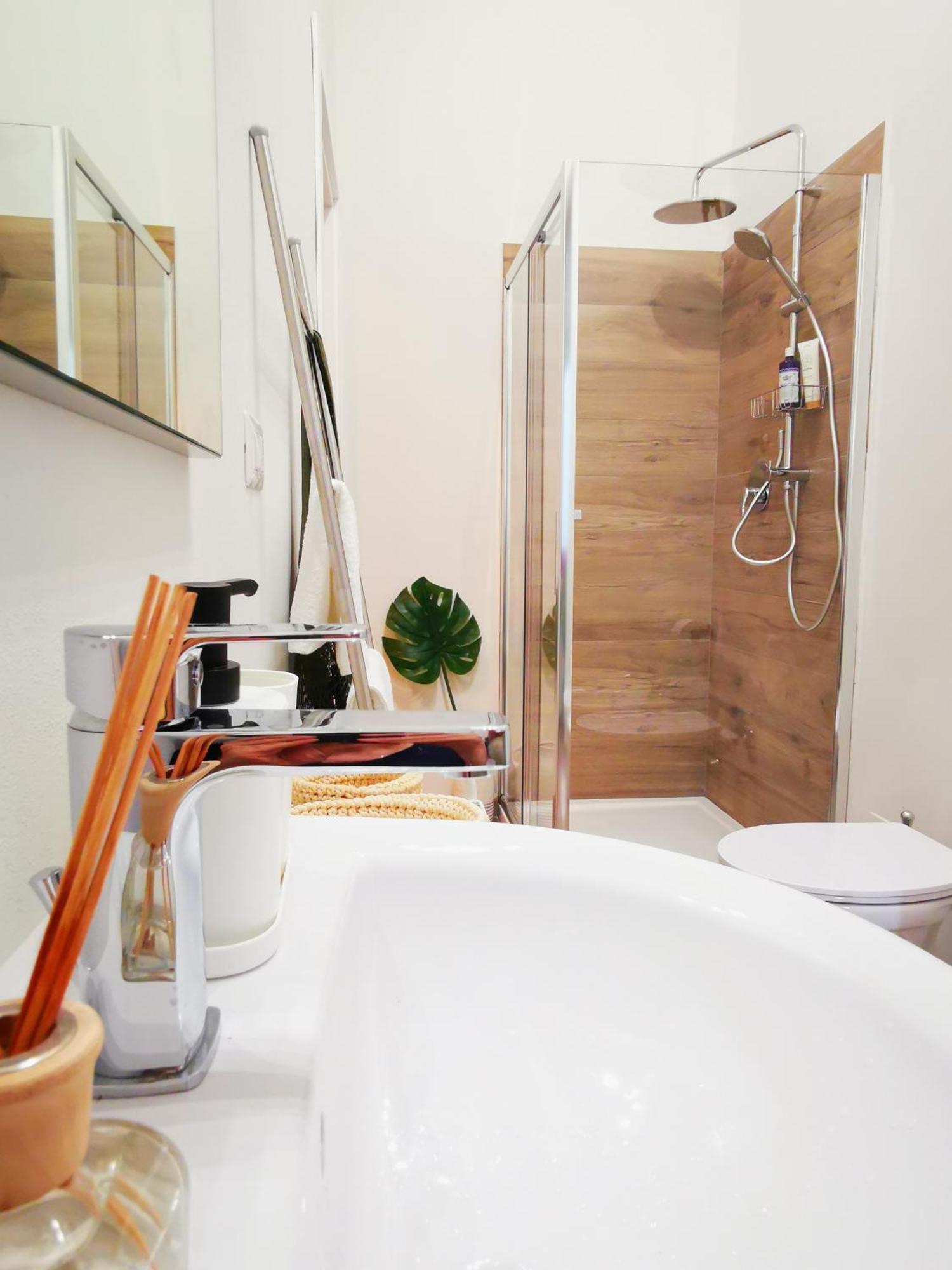 Spacious Apartment 50 Meters From The Metro Милан Номер фото
